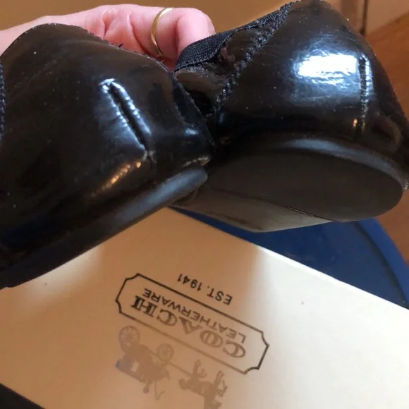 Coach Dwyer crinkle patent leather black ballet flats 9 - Picture 6 of 10